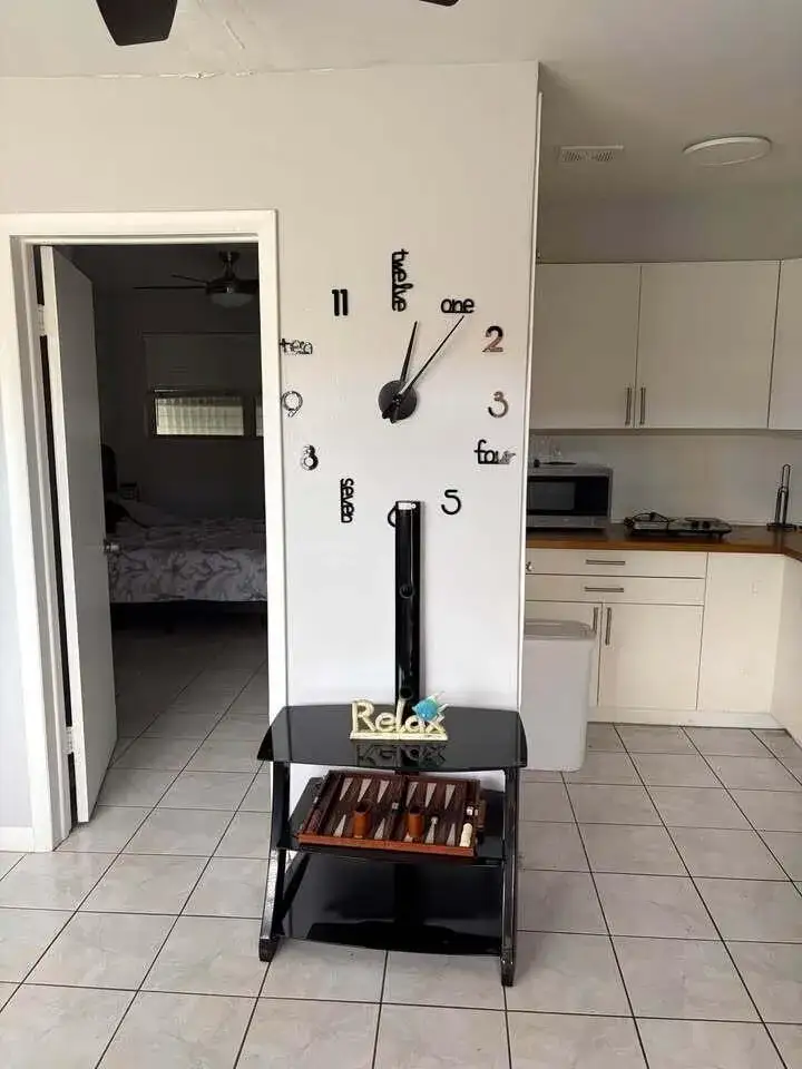 2213 LINCOLN Street # 6, Hollywood FL 33020