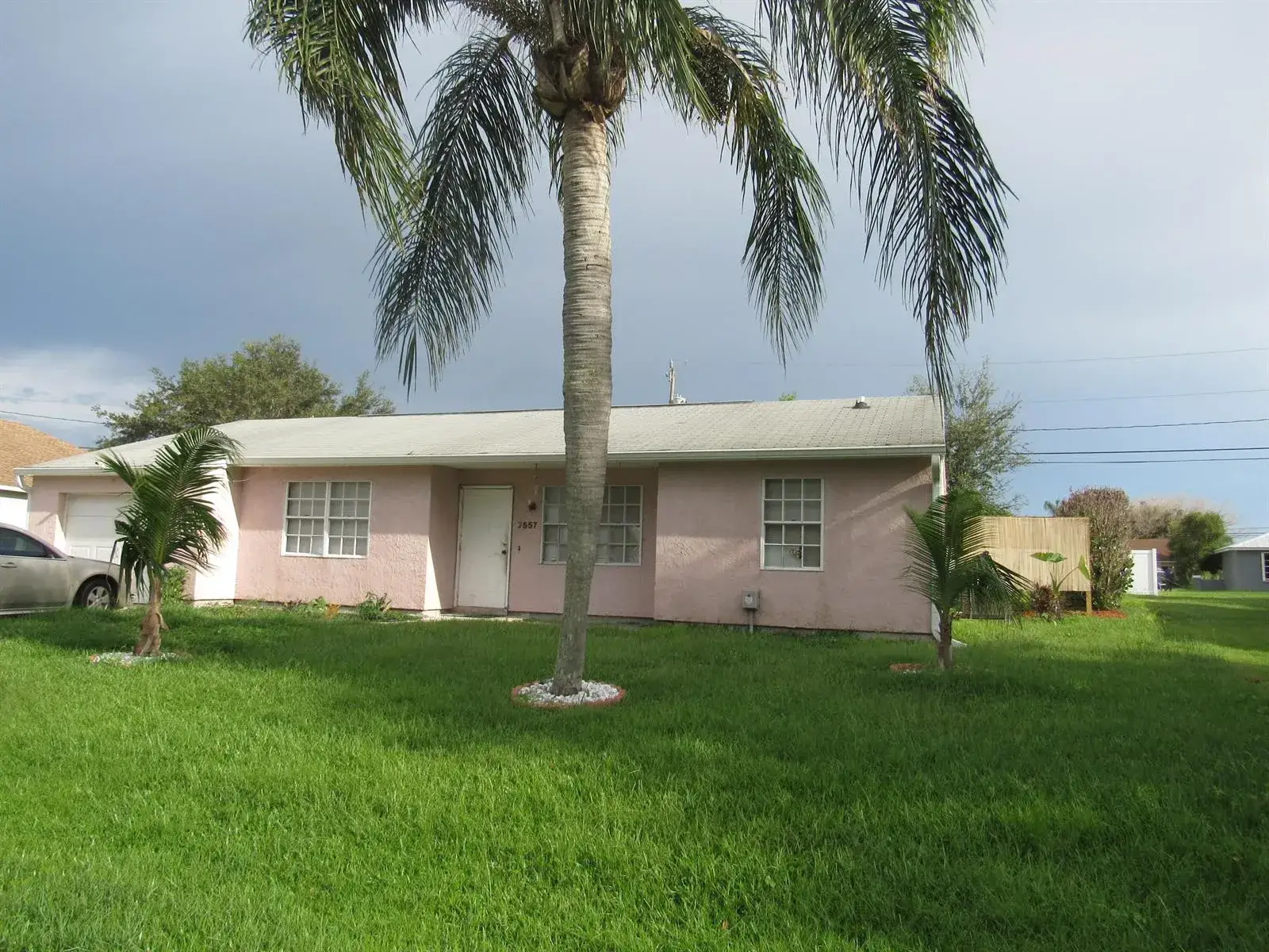 2557 SE ROBIN Circle, Port St. Lucie FL 34952