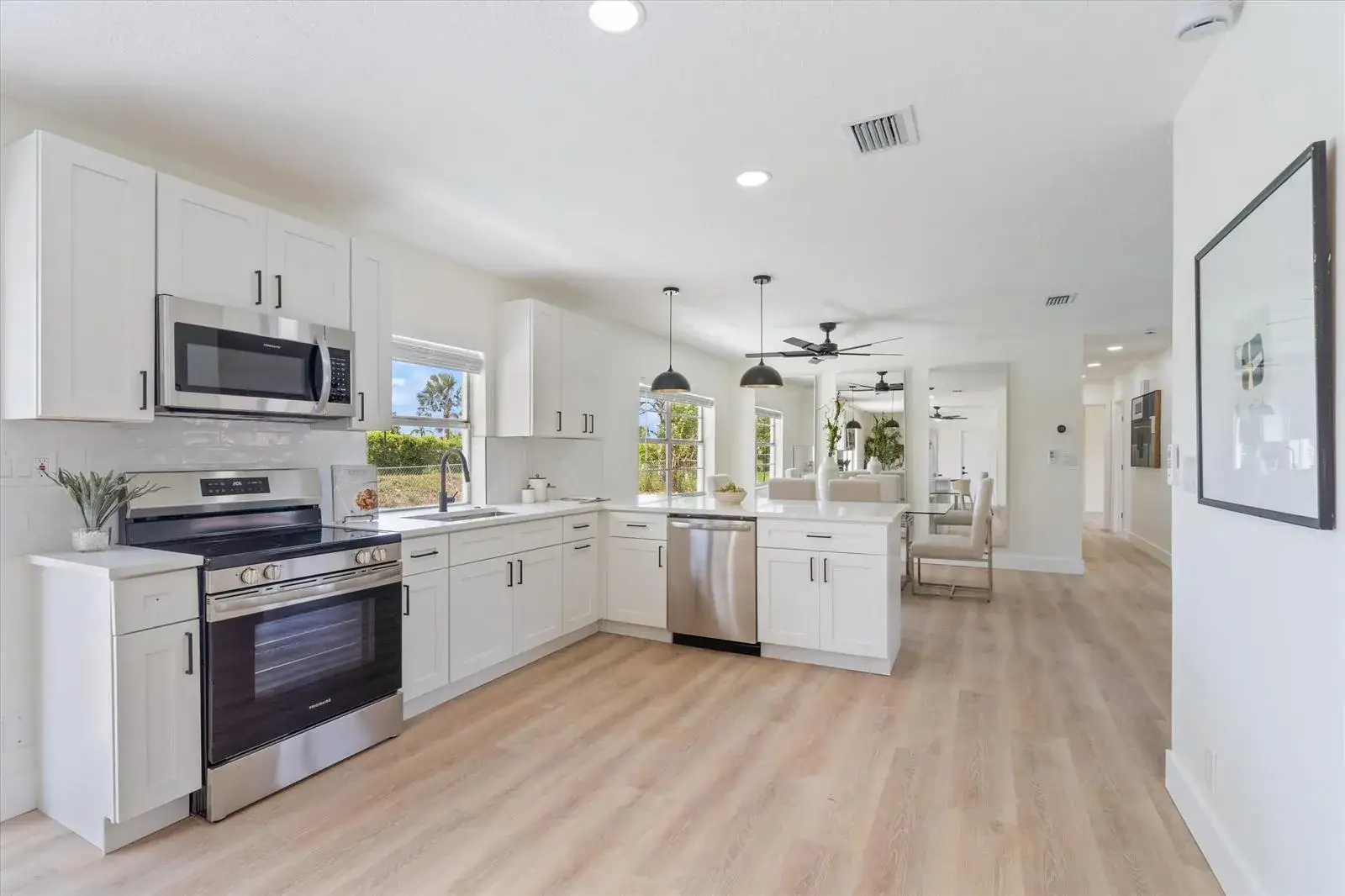 3 bedroom 2 bath Residential for sale at 2840 DORSON Way, Delray Beach FL 33445