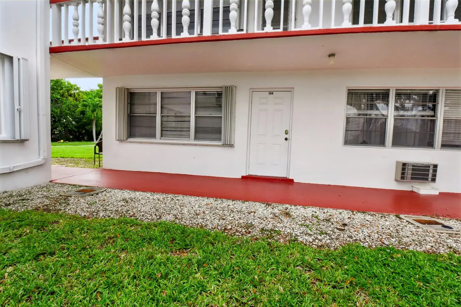 1 bedroom 1 bath Residential for sale at 264 Northampton N, West Palm Beach FL 33417