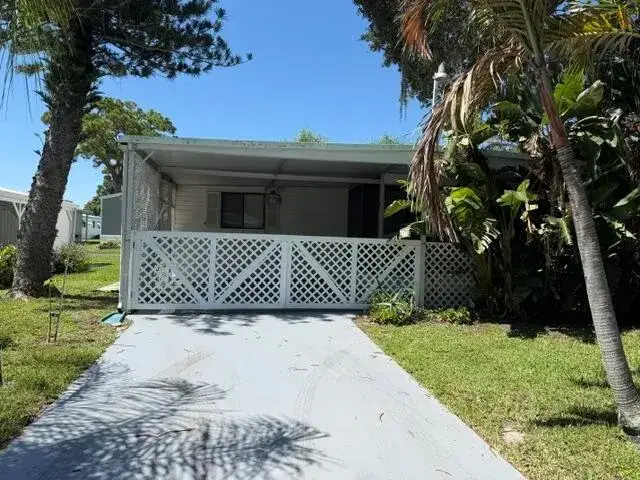 2 bedroom 2 bath Residential for sale at 126 Yuma Way, Fort Pierce FL 34946