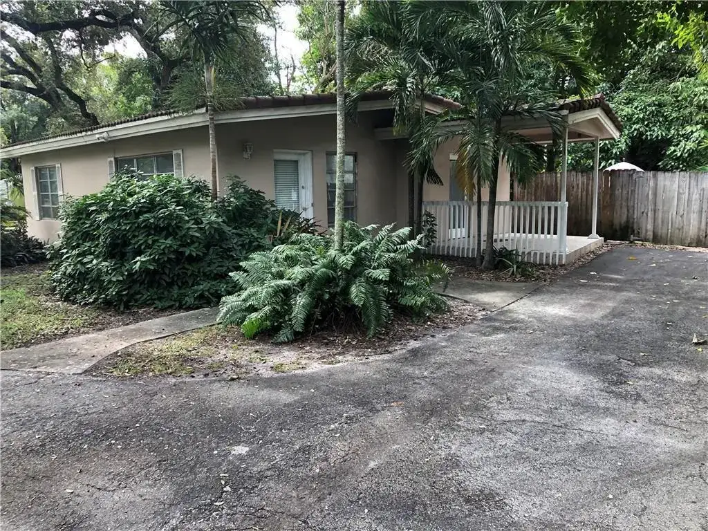 2 bedroom 1 bath Residential Lease for rent at 1131 SE 2ND Avenue, Fort Lauderdale FL 33316