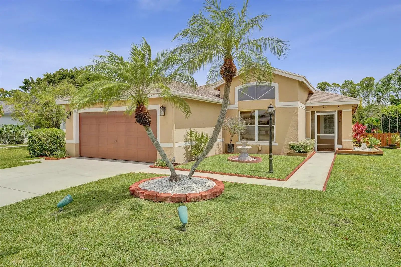 3 bedroom 2 bath Residential Lease for rent at 6817 Barnwell Drive, Boynton Beach FL 33437