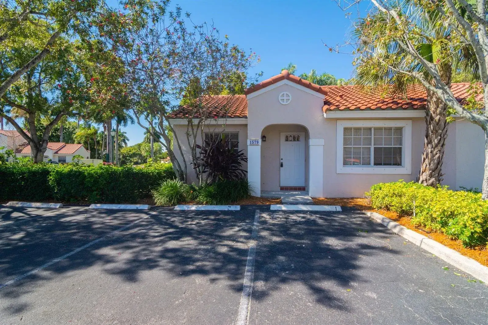 2 bedroom 2 bath Residential Lease for rent at 1579 Springside Drive, Weston FL 33326