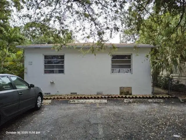 1 bedroom 1 bath Residential Lease for rent at 1936 MONROE Street # 2, Hollywood FL 33020