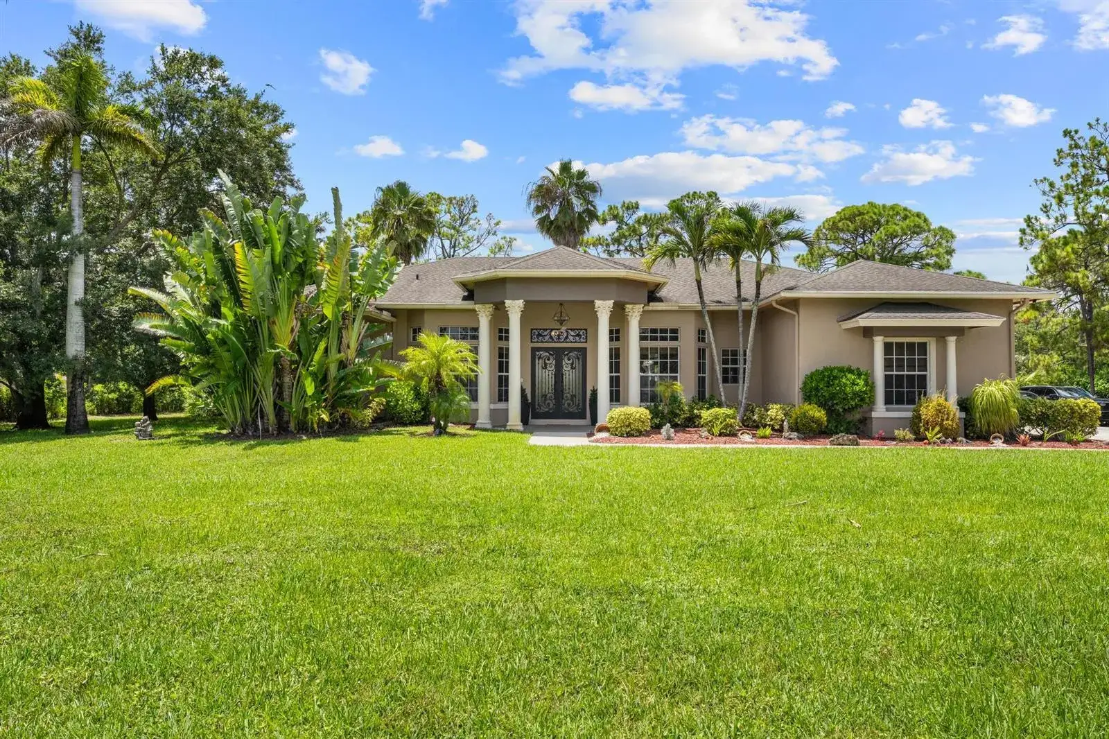 3 bedroom 2 bath Residential for sale at 14042 88th Place N, Loxahatchee FL 33470