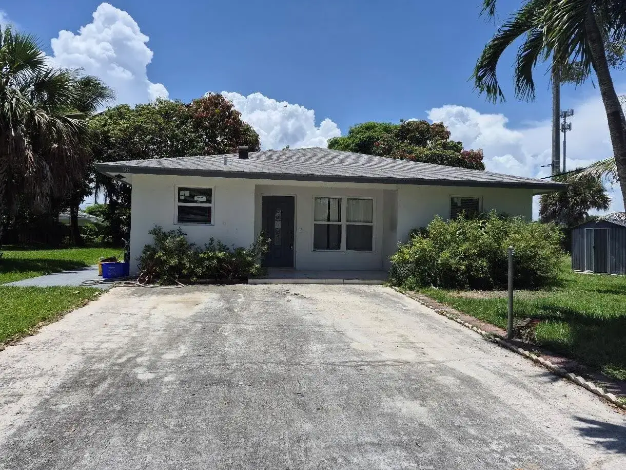 4 bedroom 2 bath Residential Lease for rent at 2222 NE 3RD Avenue, Delray Beach FL 33444