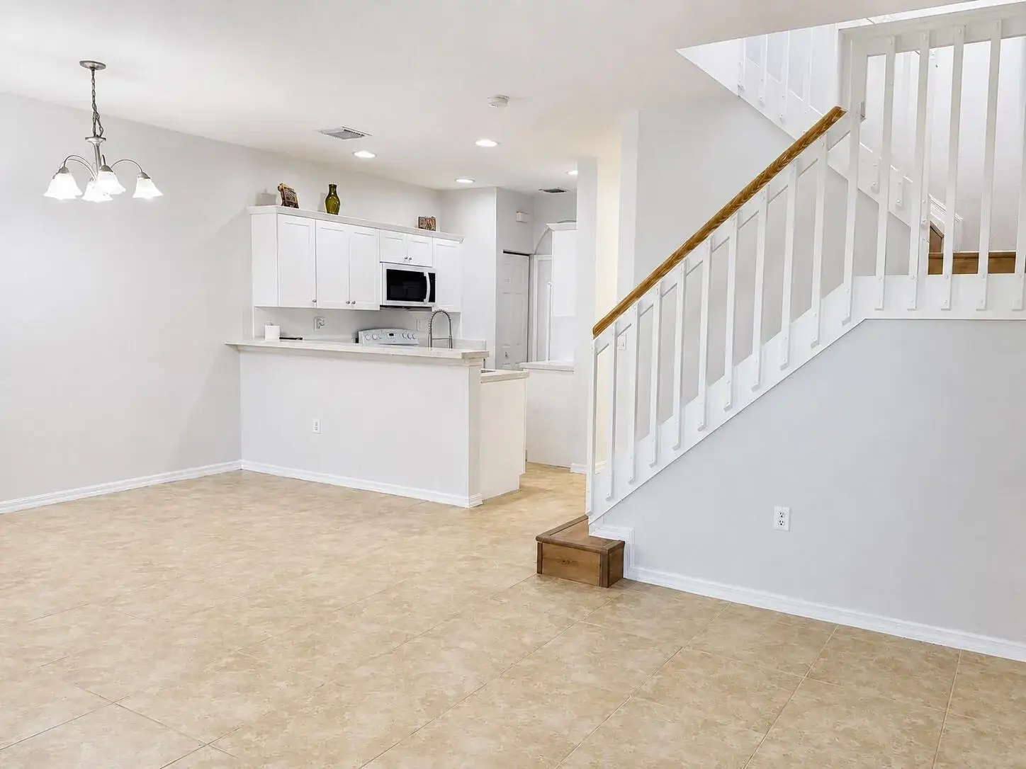 6007 SW 19TH Street, North Lauderdale FL 33068