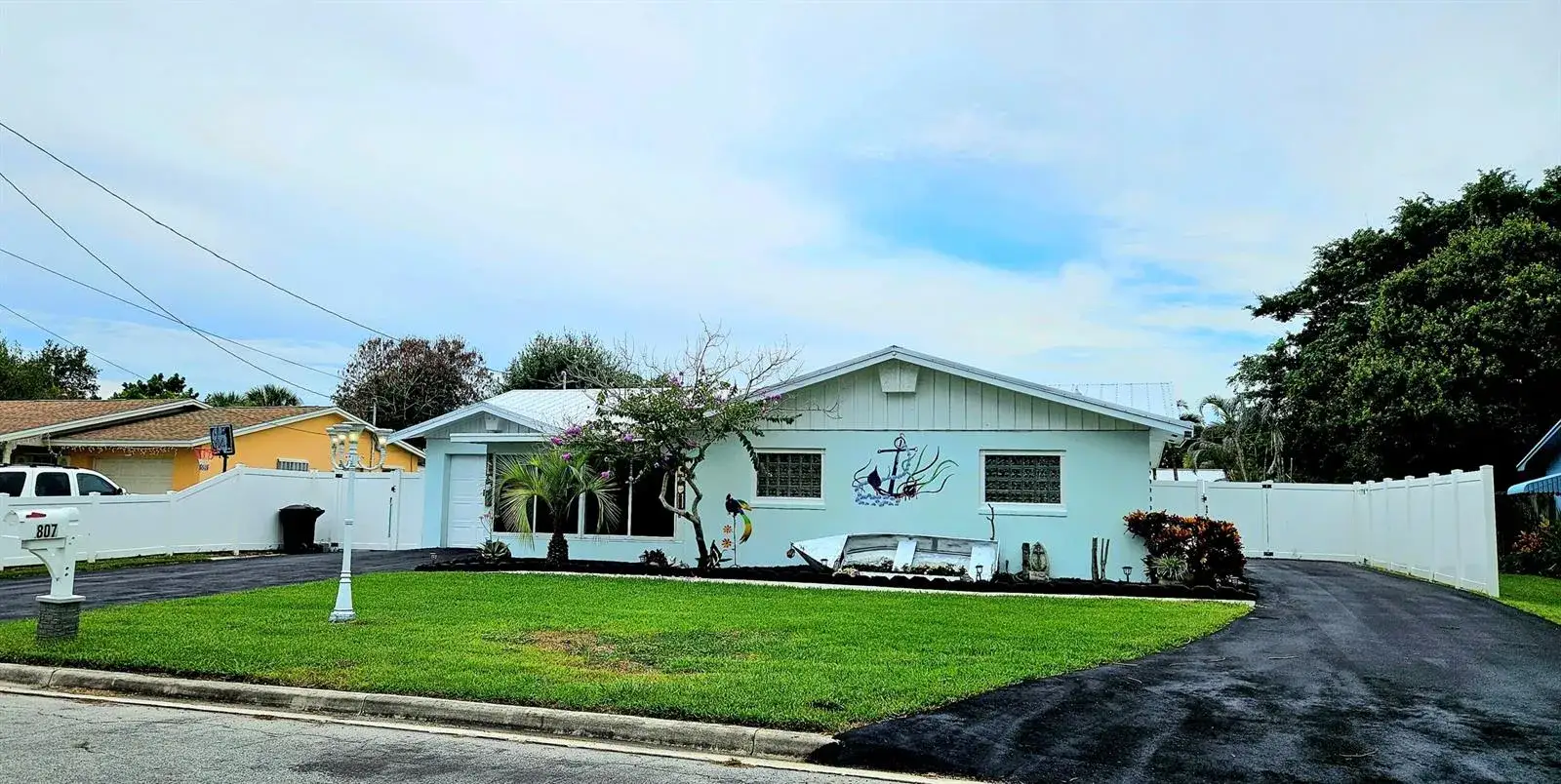 3 bedroom 2 bath Residential for sale at 807 GRANDVIEW Boulevard, Fort Pierce FL 34982
