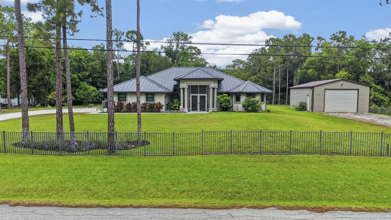 4 bedroom 3 bath Residential for sale at 17377 W ALAN BLACK Boulevard, FL 33470