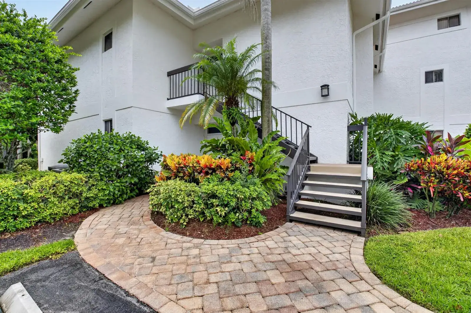2 bedroom 2 bath Residential for sale at 19271 Sabal Lake Drive, Boca Raton FL 33434