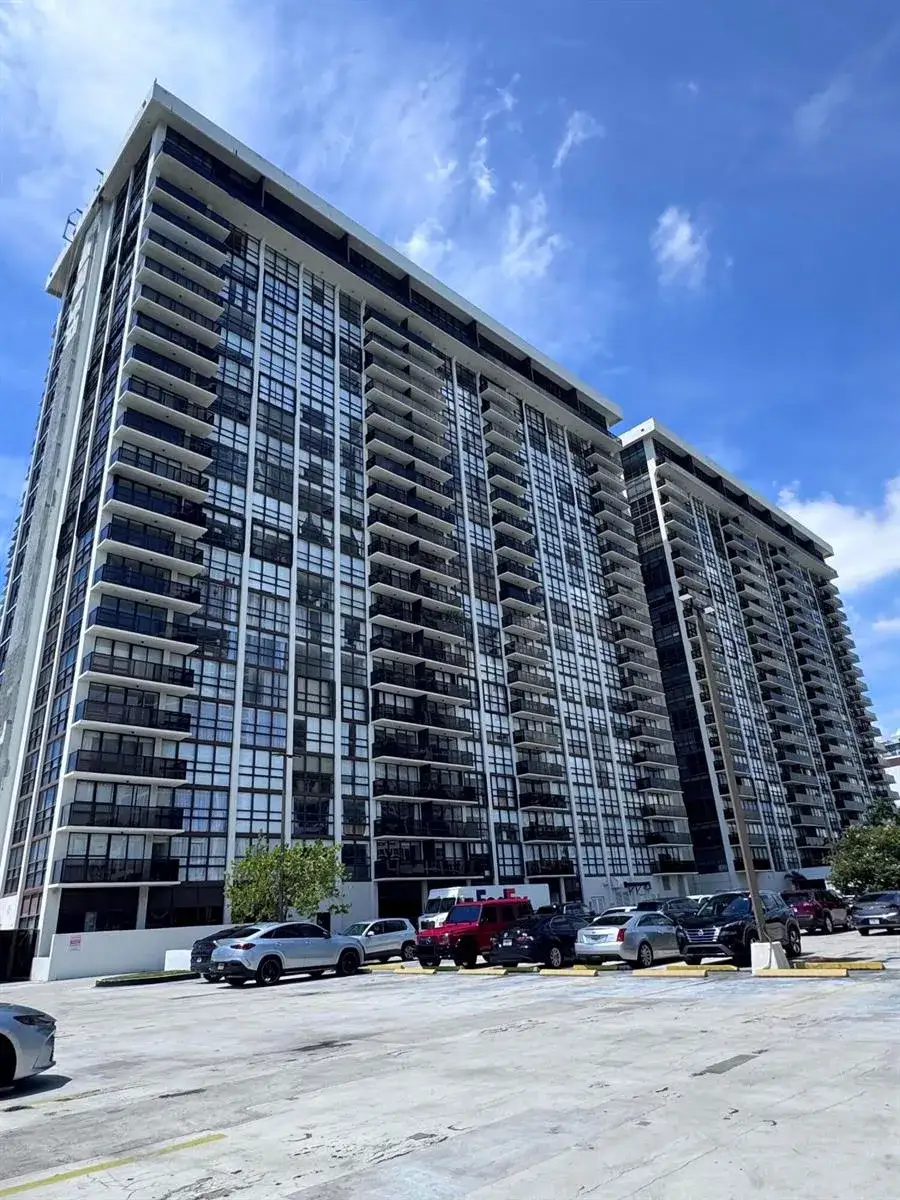 1 bedroom 1 bath Residential for sale at 600 NE 36TH Street # 1112, Miami FL 33137