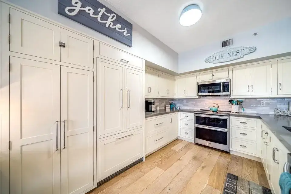 250 NE 3rd Avenue # 1502, Delray Beach FL 33444