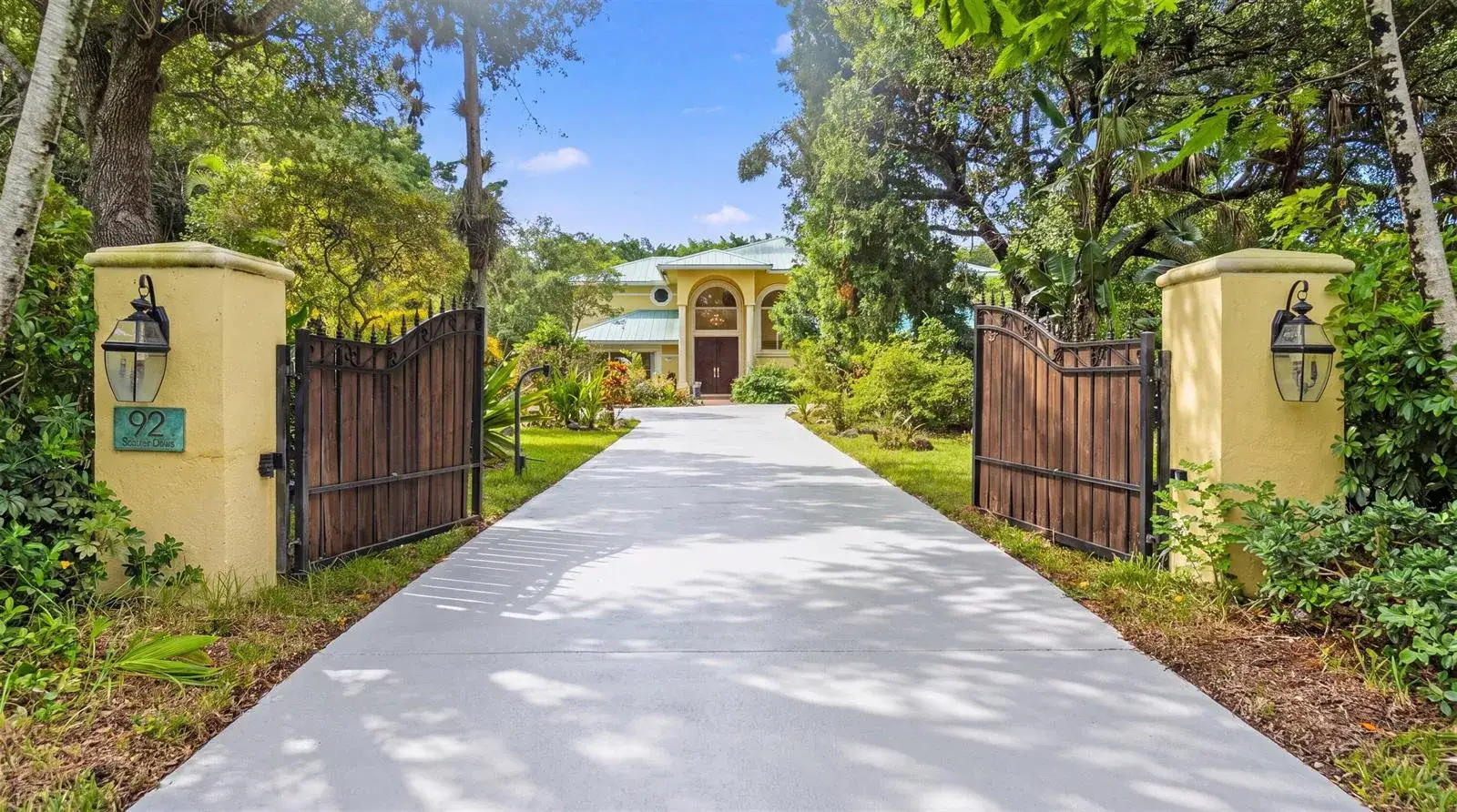5 bedroom 4 bath Residential Lease for rent at 92 SQUIRE Drive, Wellington FL 33414
