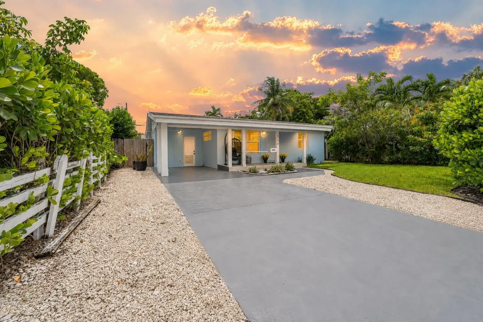 3 bedroom 2 bath Residential for sale at 5296 NE 2nd Terrace, Oakland Park FL 33334