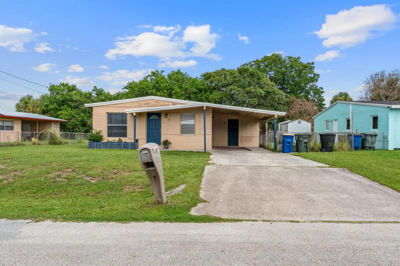 1810 N 16th Court, Fort Pierce FL 34950