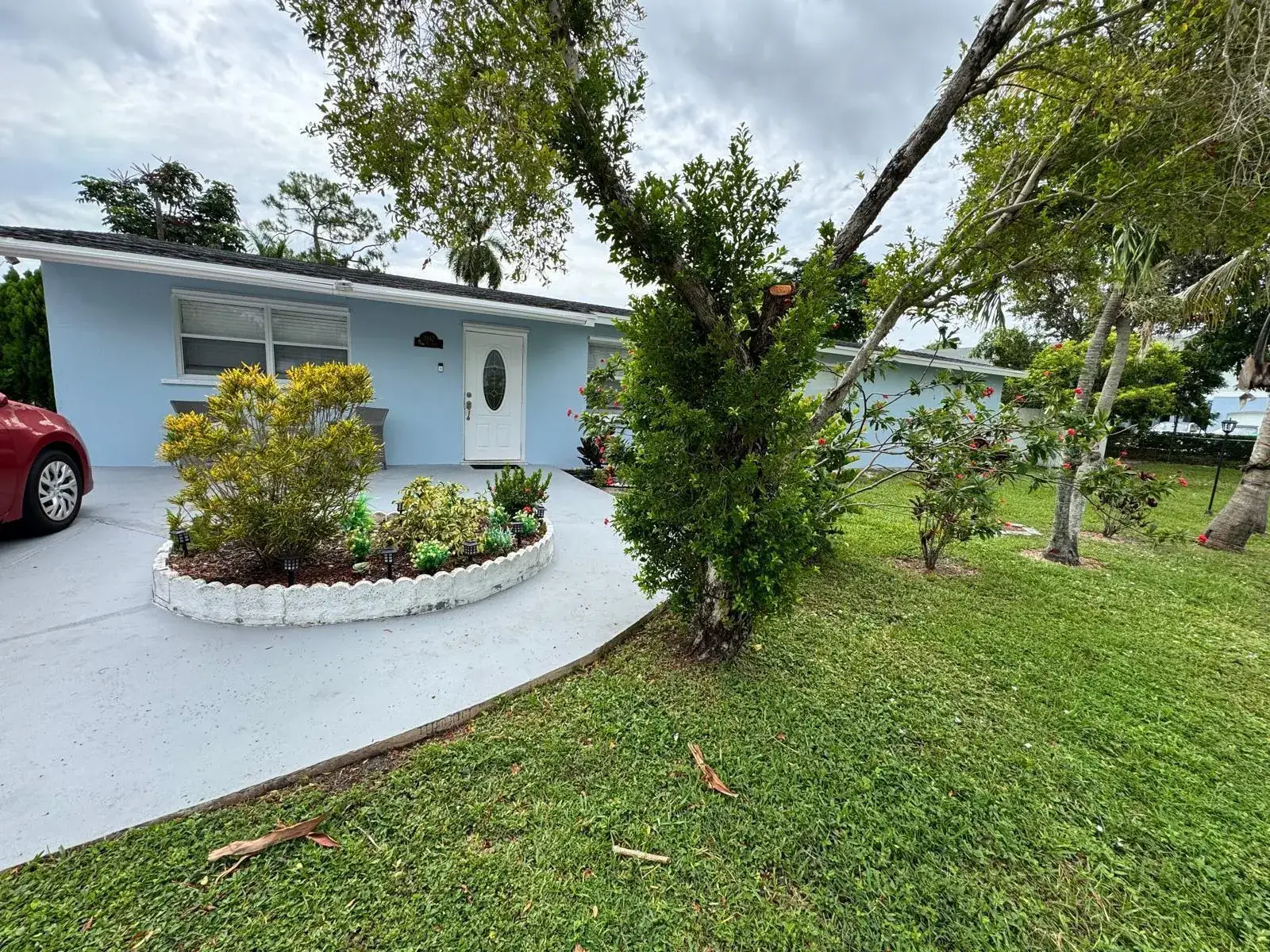 6 bedroom 3 bath Residential for sale at 3842 Patio Court, FL 33461