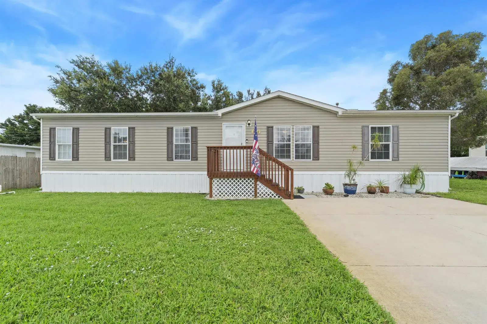 3 bedroom 2 bath Residential for sale at 2802 SE JANET Street, Stuart FL 34997