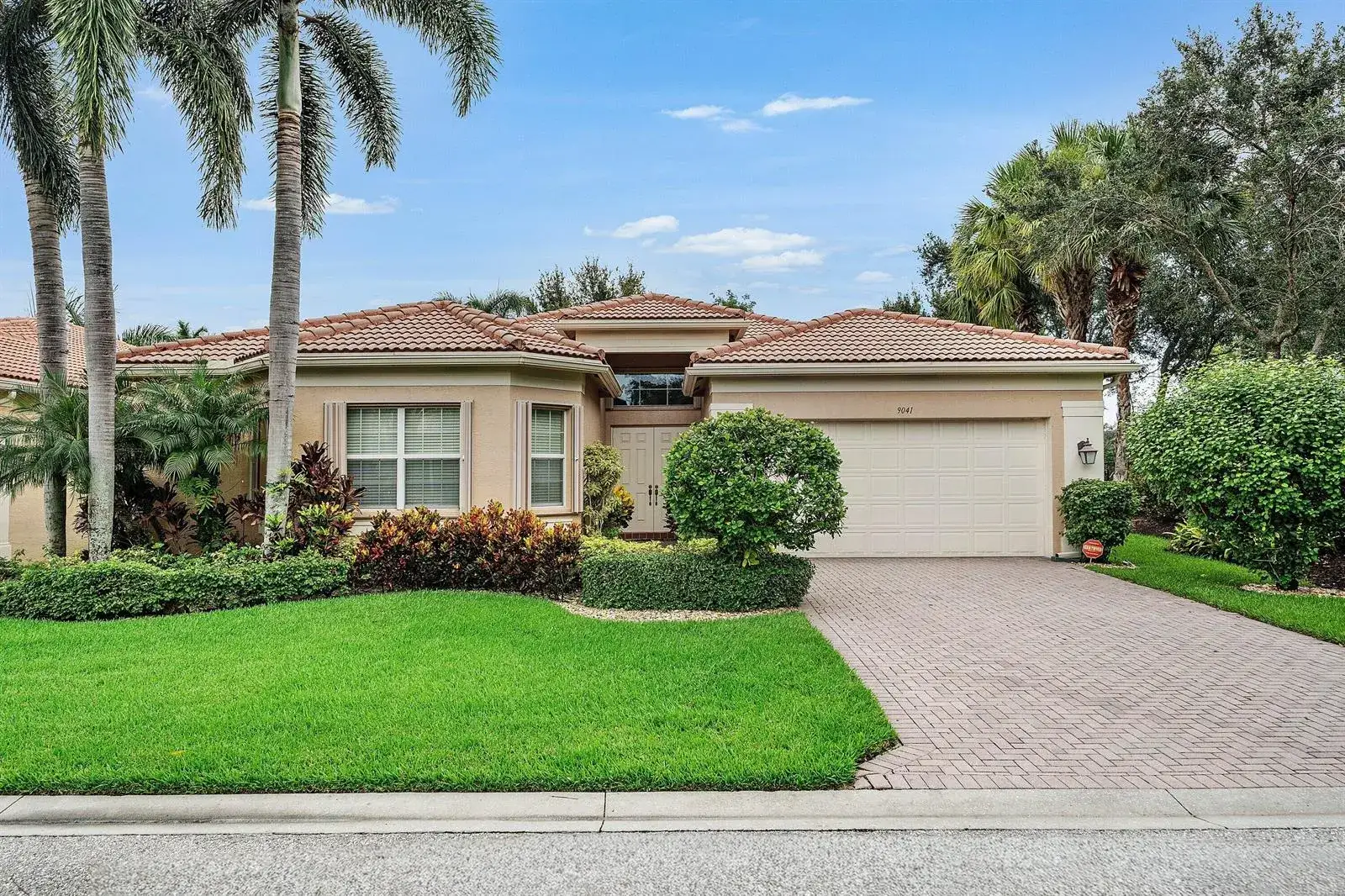 3 bedroom 3 bath Residential for sale at 9041 GRAYSON Court, Boynton Beach FL 33473