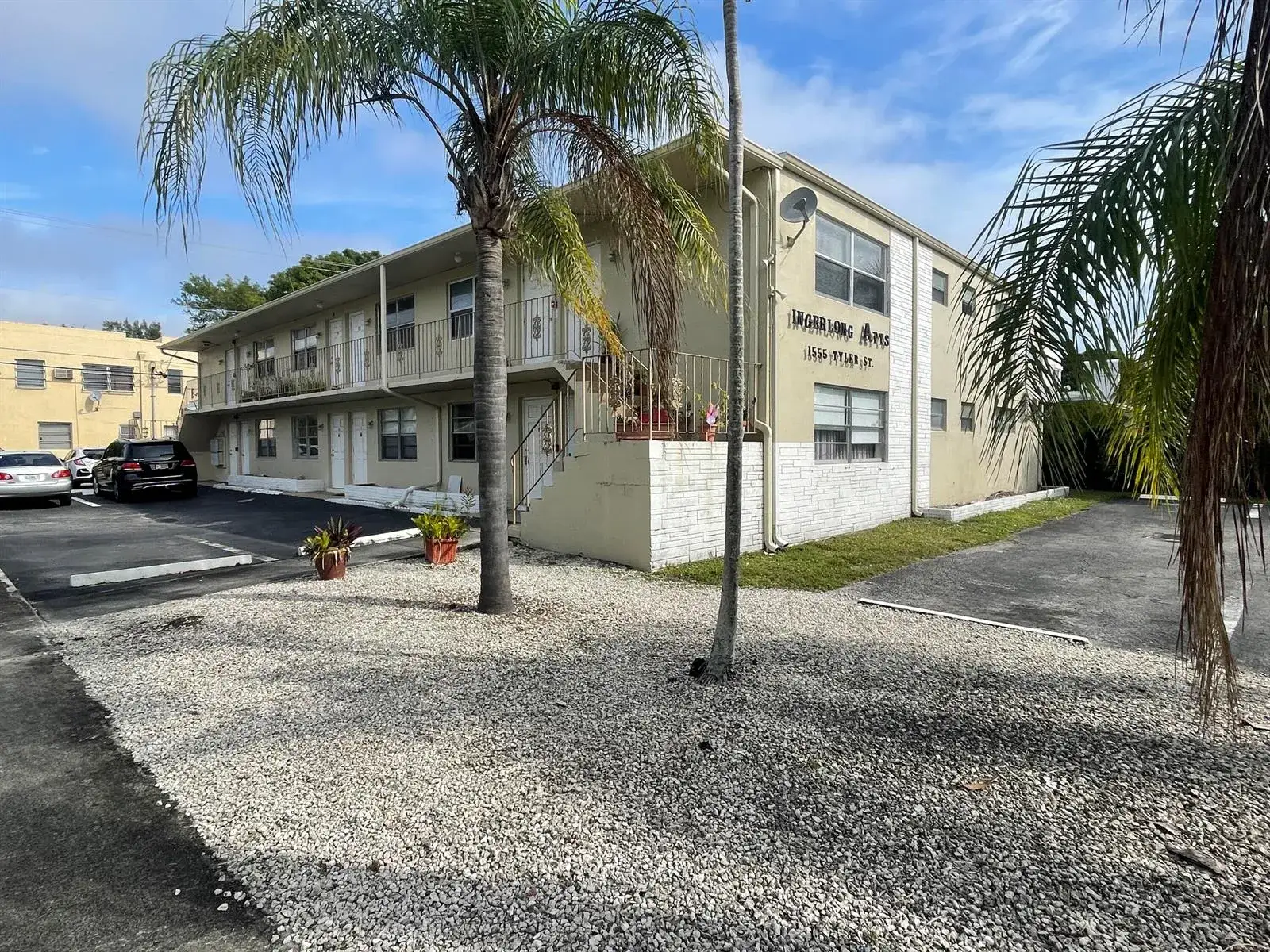 1 bedroom 1 bath Residential Lease for rent at 1555 TYLER Street # 01, Hollywood FL 33020