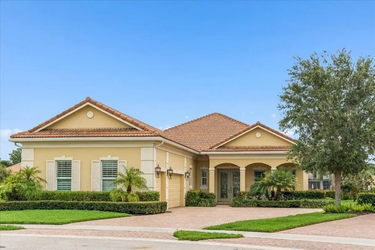 3 bedroom 3 bath Residential for sale at 10539 SW CAPRAIA Way, Port St. Lucie FL 34986