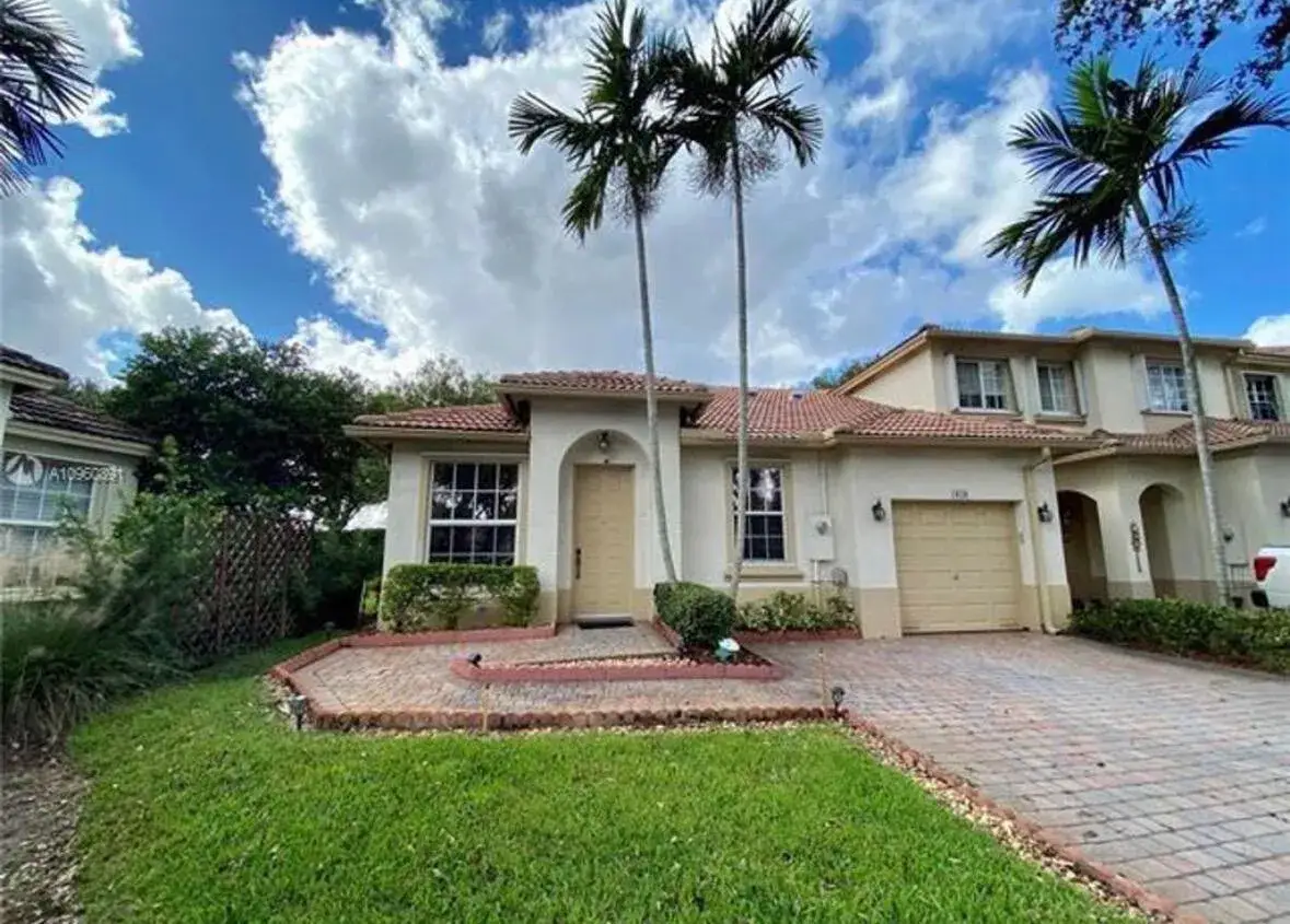 3 bedroom 2 bath Residential for sale at 1828 NW 79TH Way NW, Pembroke Pines FL 33024