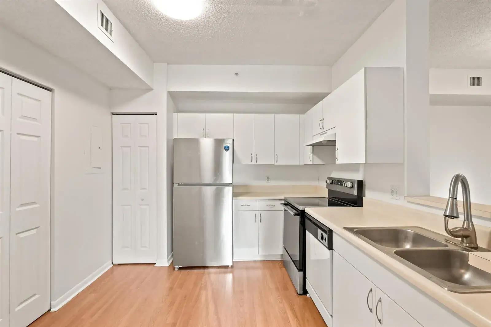 2 bedroom 2 bath Residential Lease for rent at 6960 SW 39TH Street # E205, Davie FL 33314