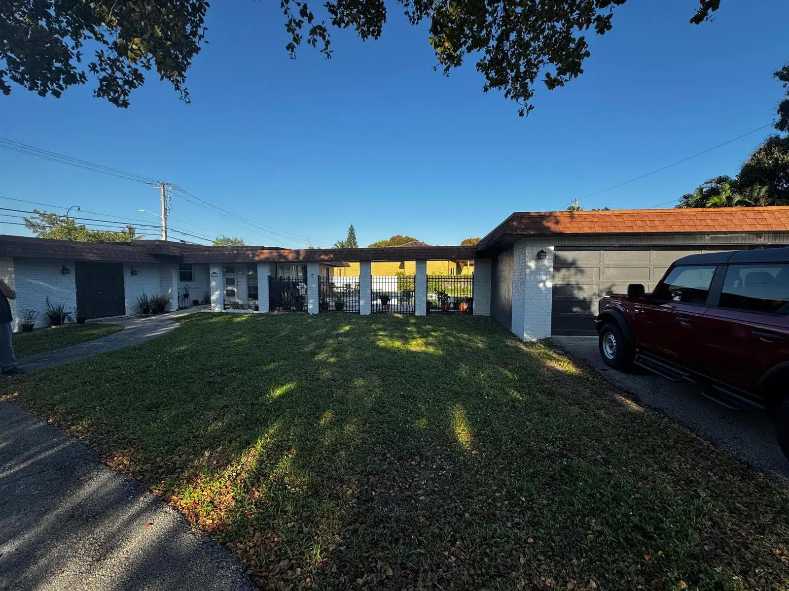 3 bedroom 2 bath Residential for sale at 10 SW 46TH Avenue, Plantation FL 33317