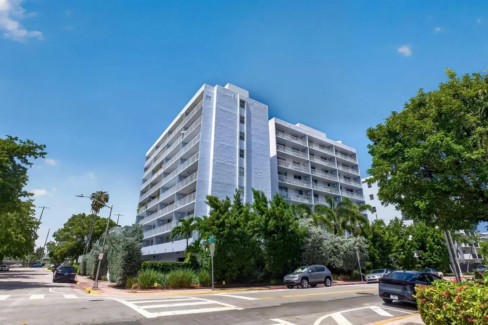 1 bedroom 1 bath Residential for sale at 1045 10TH Street # 301, Miami Beach FL 33139