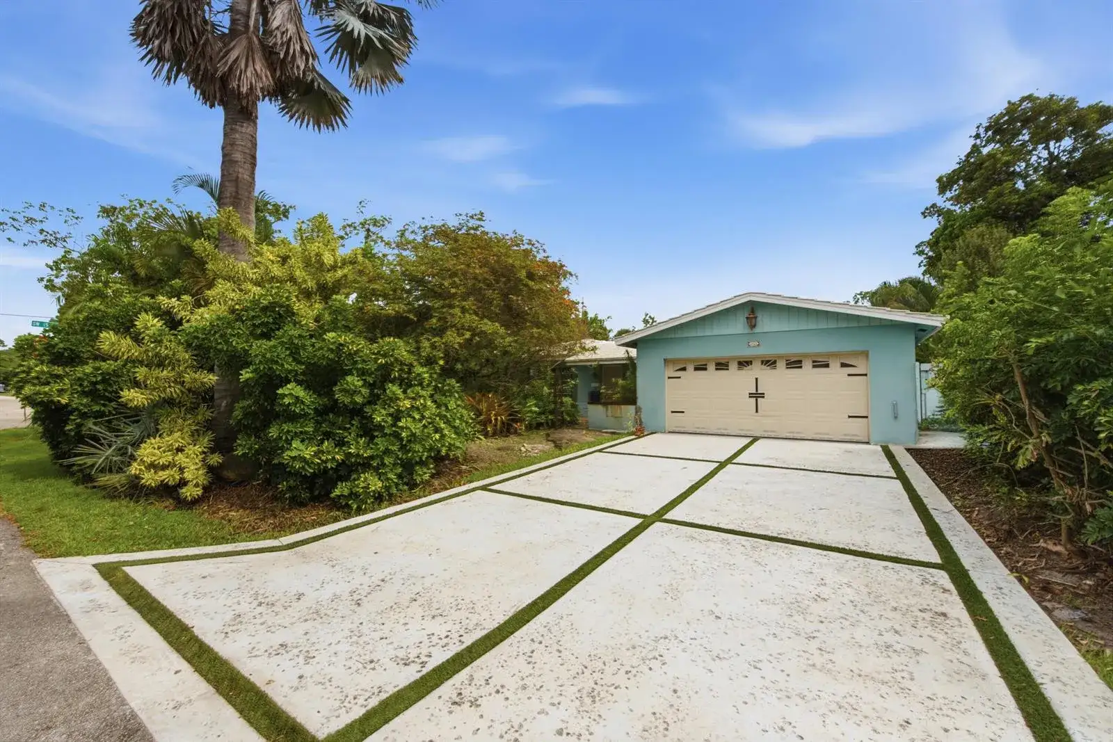 3 bedroom 2 bath Residential for sale at 1421 SW 13TH Street, Fort Lauderdale FL 33312
