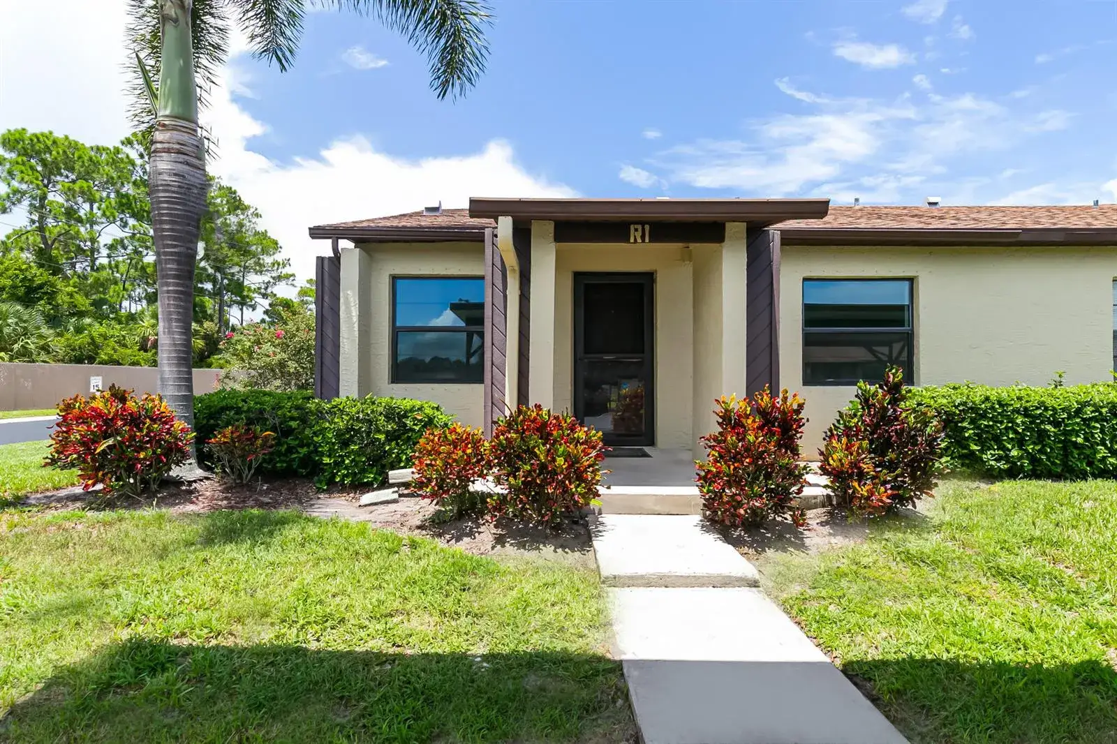 2 bedroom 2 bath Residential for sale at 6036 Indrio Road # 1, Fort Pierce FL 34951