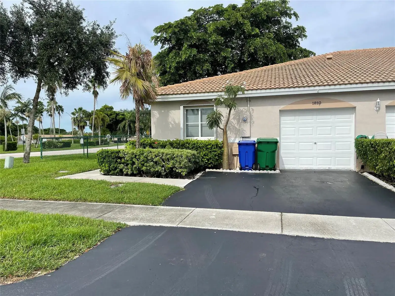 3 bedroom 2 bath Residential Lease for rent at 1810 SW 114th Terrace, Miramar FL 33025