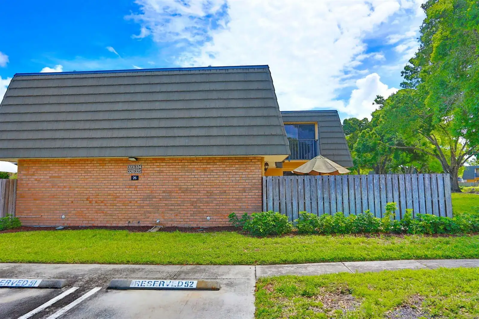 2 bedroom 2 bath Residential for sale at 325 3RD Way, West Palm Beach FL 33407