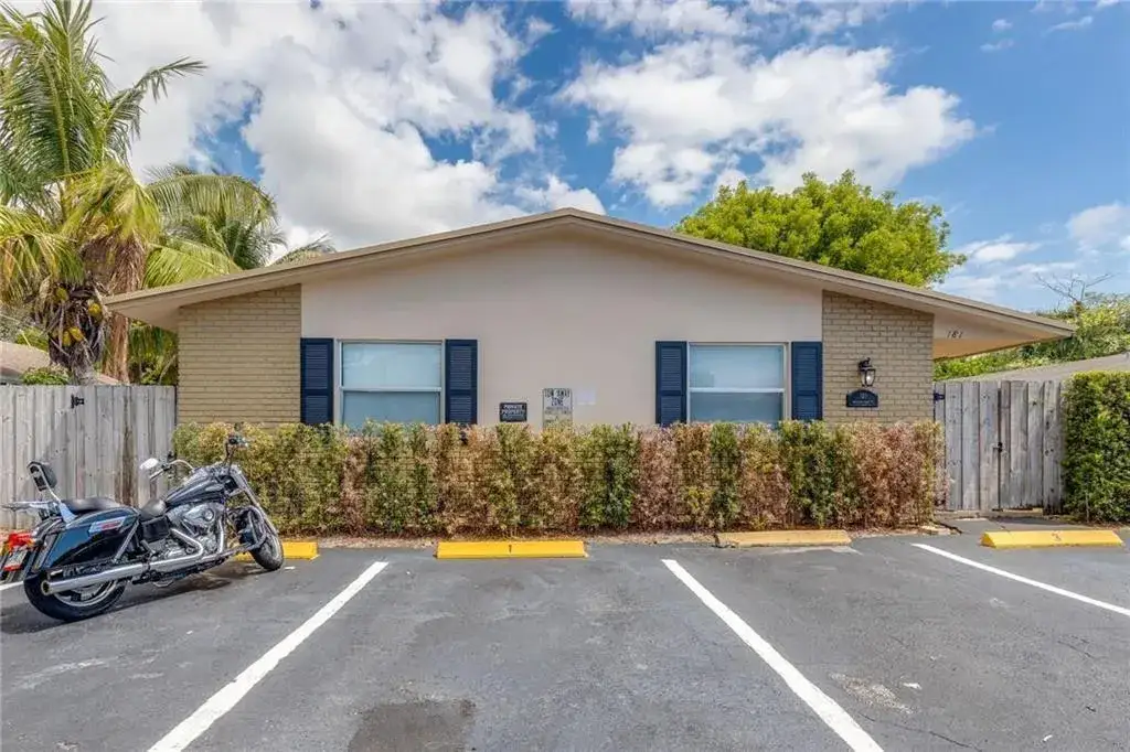 181 NW 42nd Street # 2, Oakland Park FL 33309