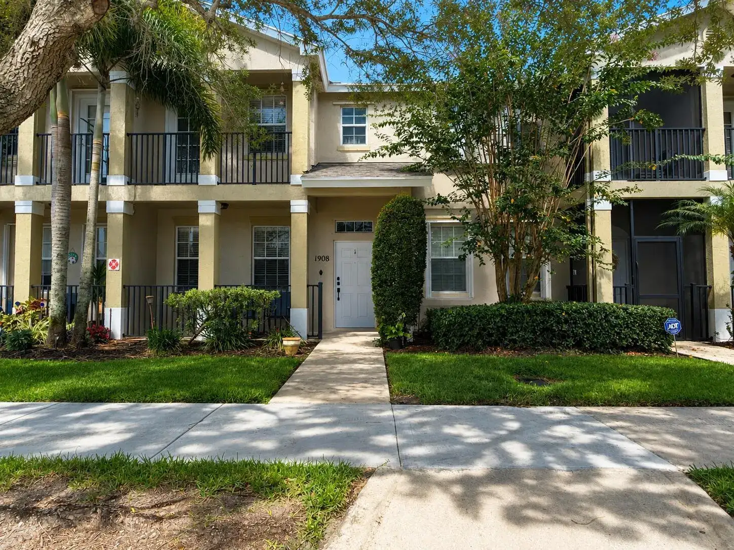 3 bedroom 2 bath Residential for sale at 1908 SE Korona Drive, FL 34952