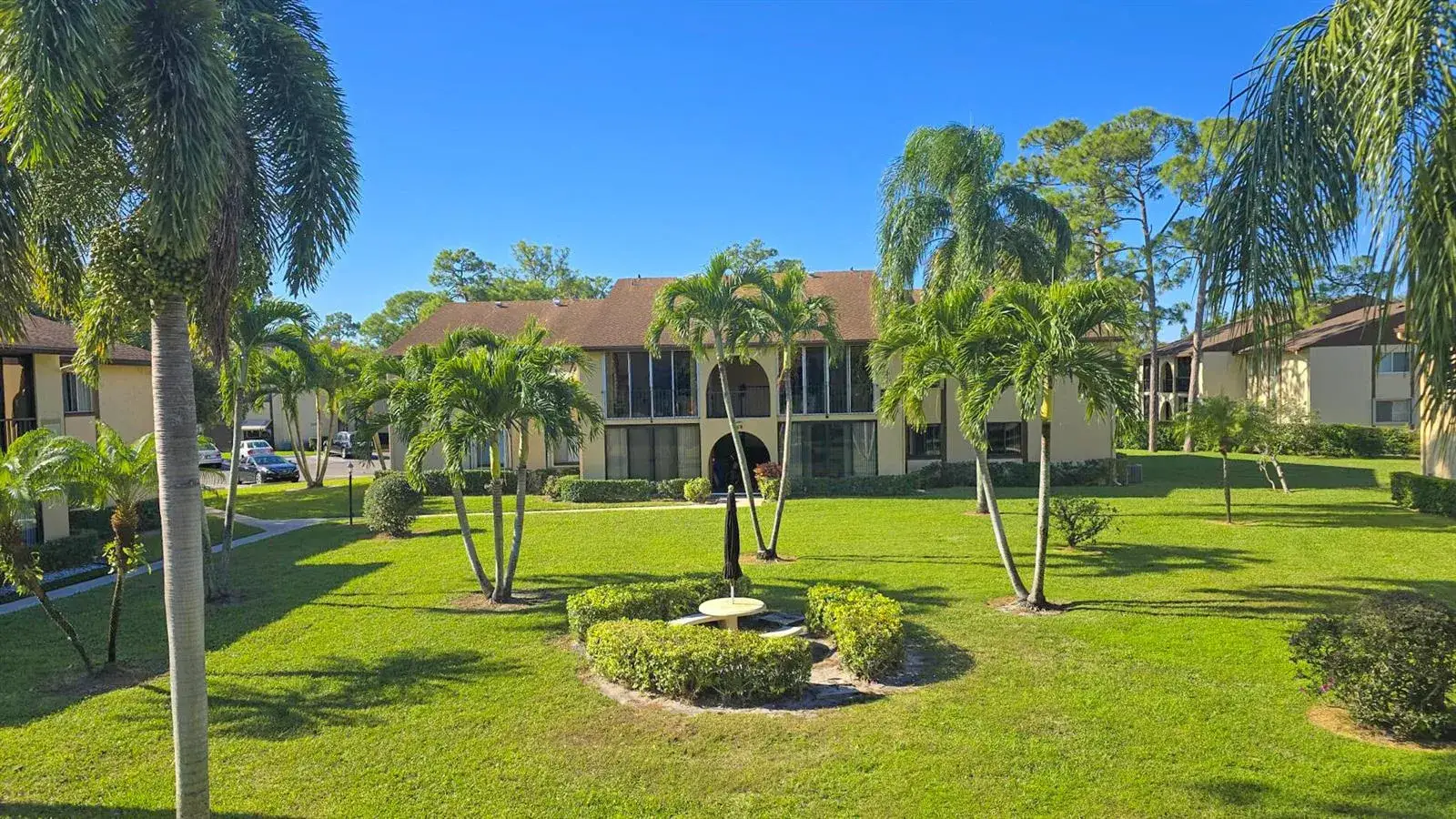 2 bedroom 2 bath Residential Lease for rent at 222 Pine Hov Circle # 2, FL 33463