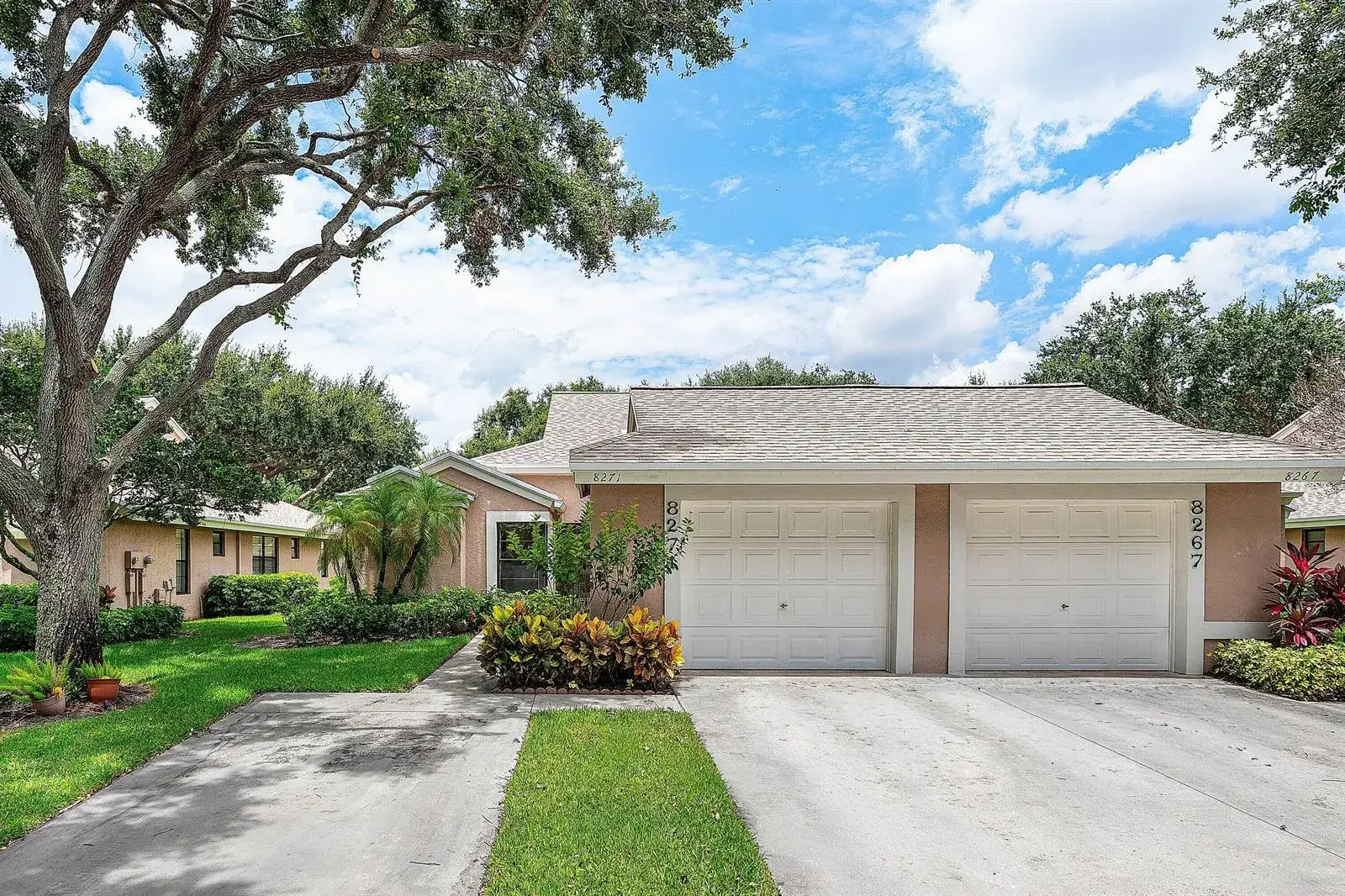 2 bedroom 2 bath Residential for sale at 8271 SUN LAKE Drive, Boca Raton FL 33496