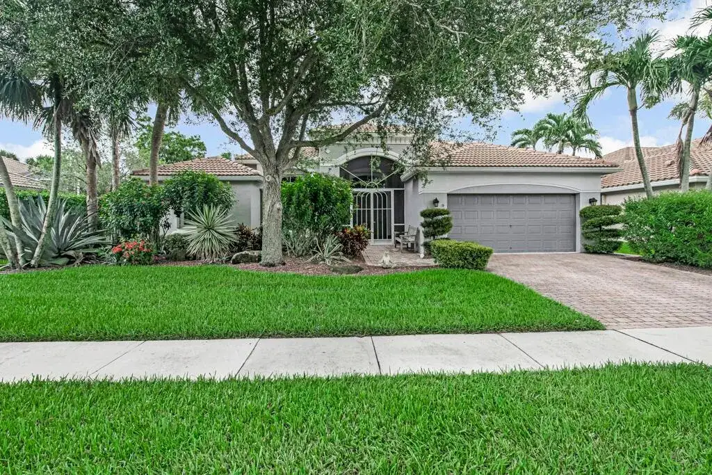 4 bedroom 2 bath Residential for sale at 9611 RAVELLO Street, Lake Worth FL 33467