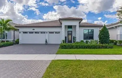 3 bedroom 3 bath Residential for sale at 13145 SW Shinnecock Drive, FL 34987