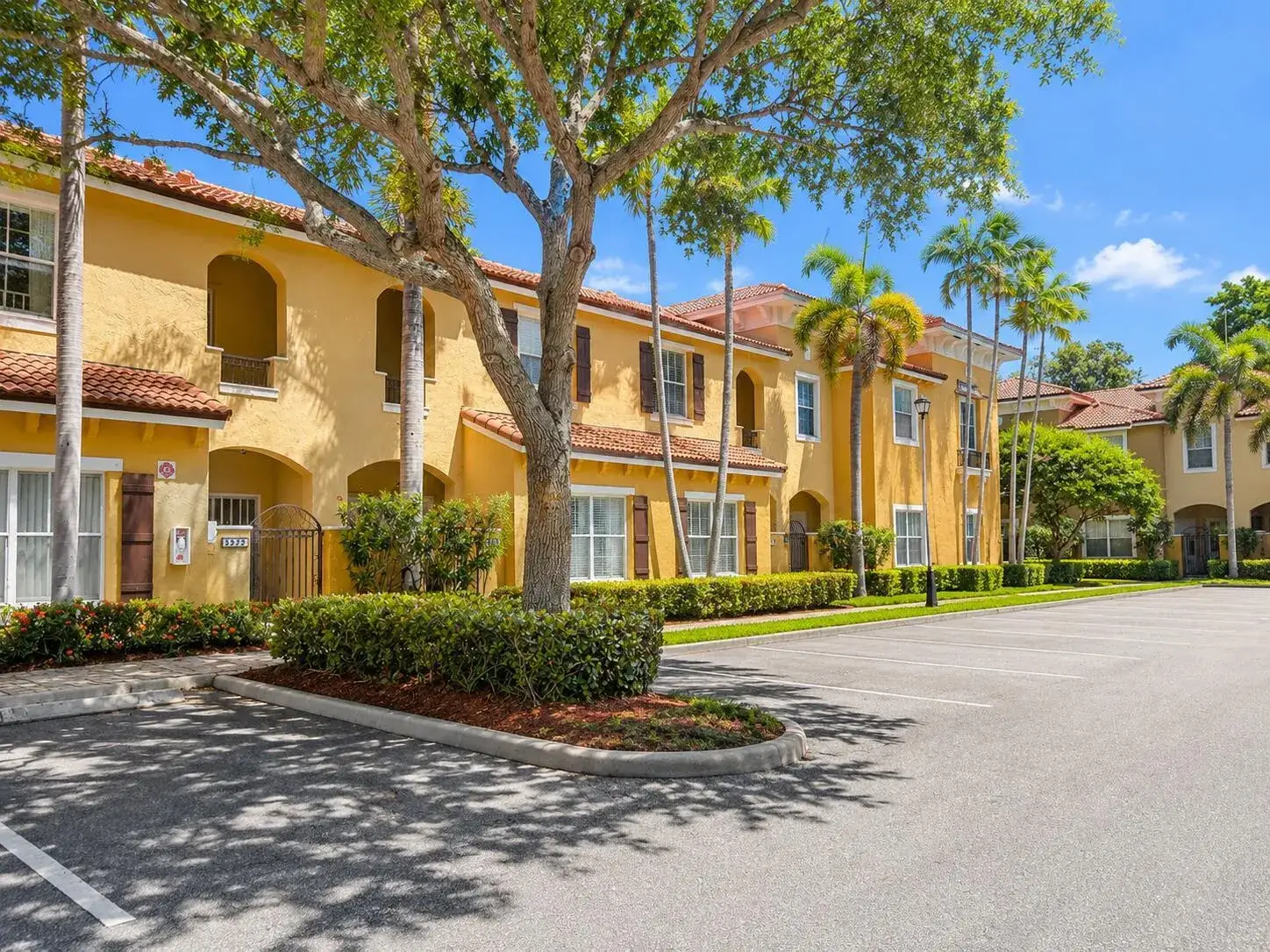 2 bedroom 2 bath Residential for sale at 3373 Merrick Lane # 705, Margate FL 33063