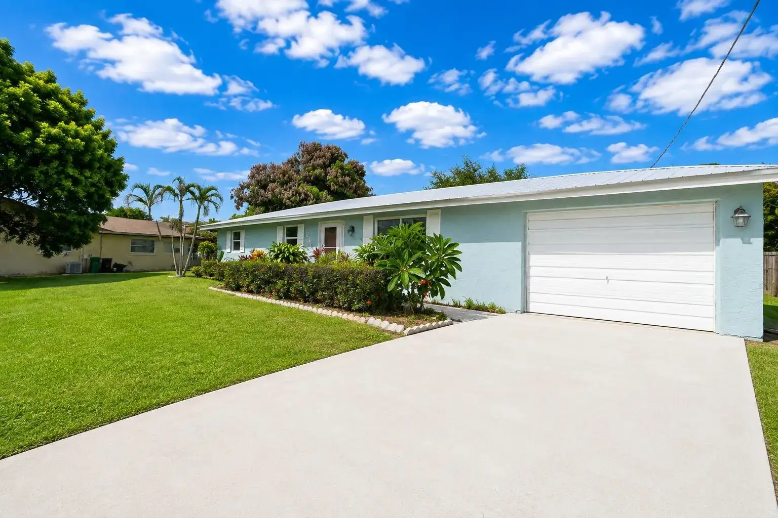 3 bedroom 2 bath Residential for sale at 2485 SE SIDONIA Street, Port St. Lucie FL 34952