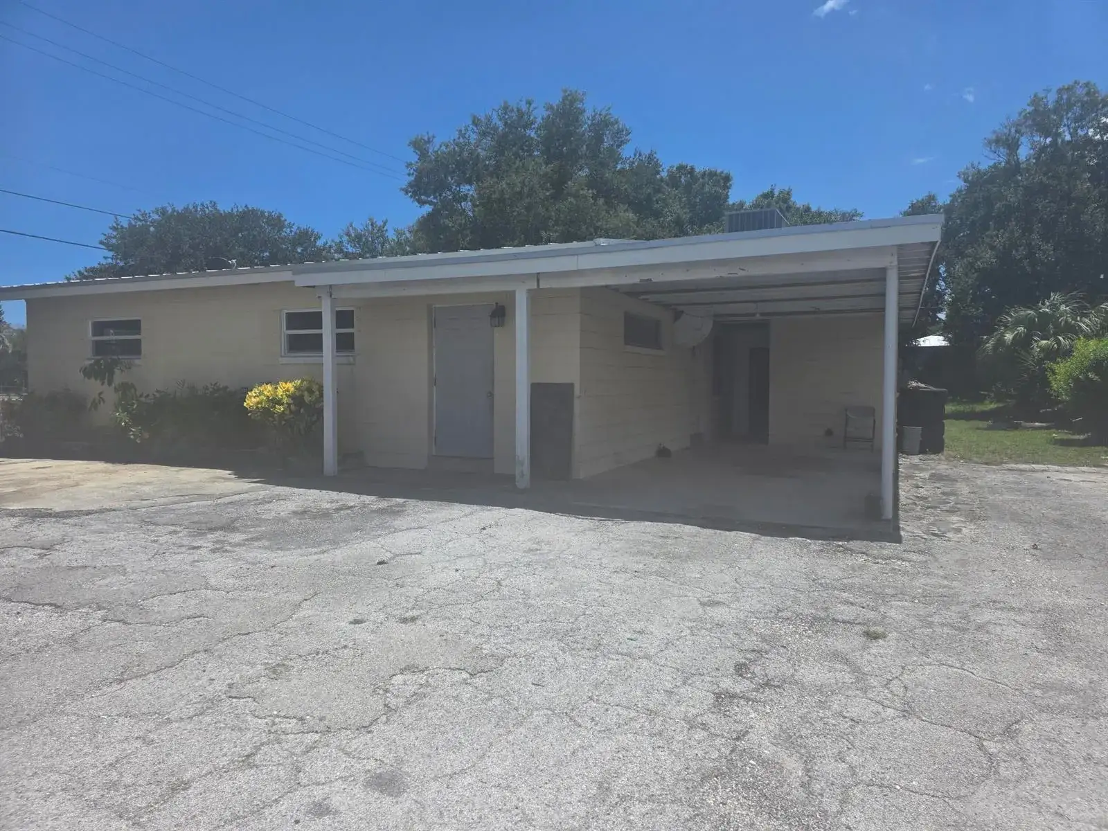 4 bedroom 2 bath Residential for sale at 301 GARDENIA Avenue, Fort Pierce FL 34982