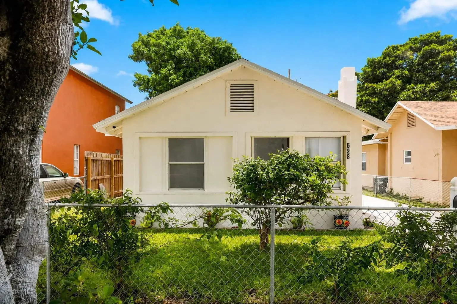3 bedroom 2 bath Residential for sale at 628 55th Street, West Palm Beach FL 33407