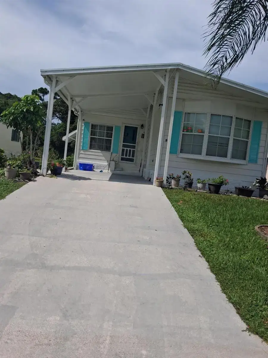 2 bedroom 2 bath Residential for sale at 8 Novedades, Port St. Lucie FL 34952