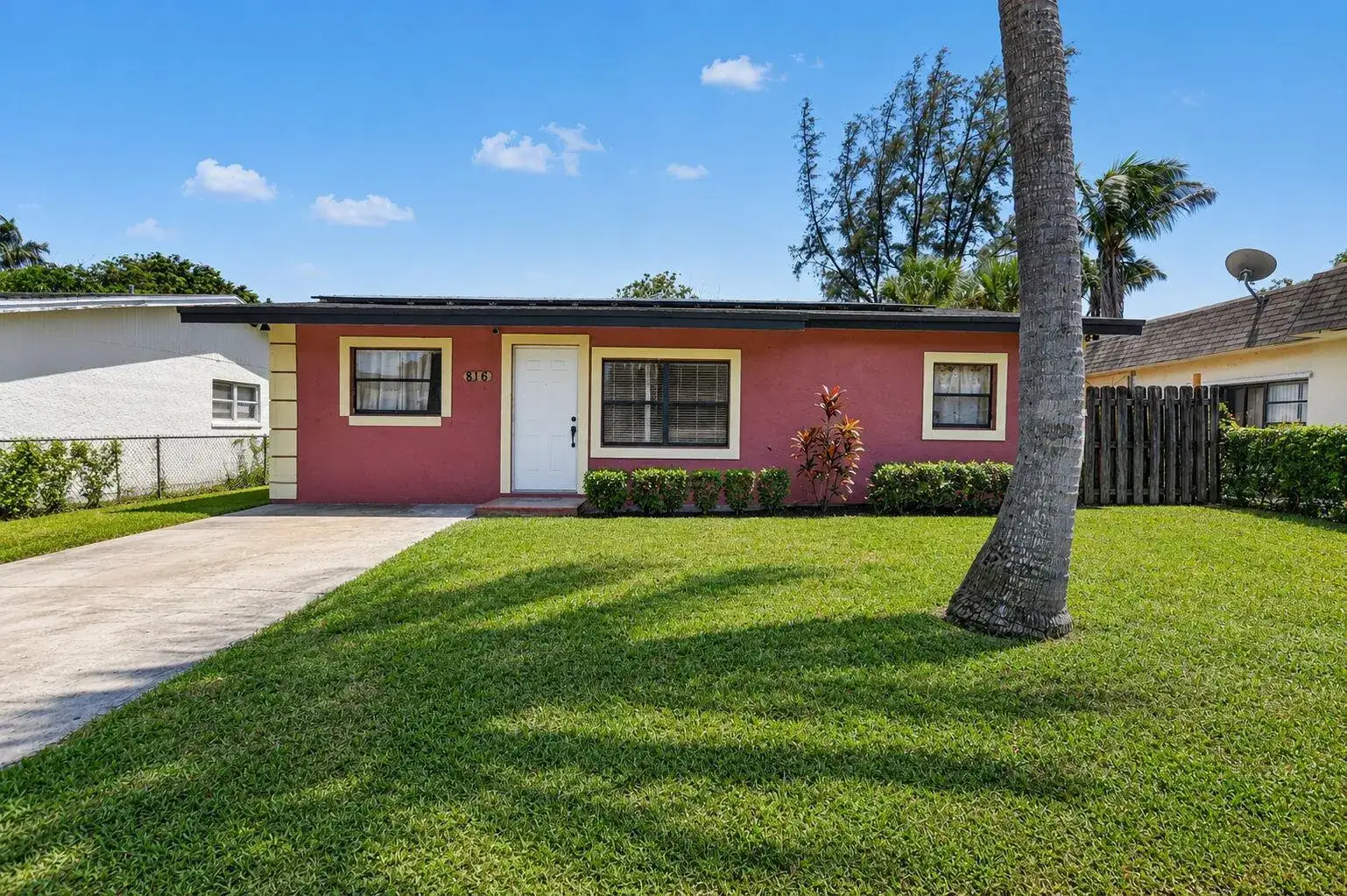 4 bedroom 2 bath Residential for sale at 816 SW 3RD Court, Delray Beach FL 33444
