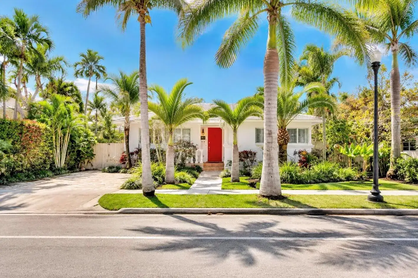 3 bedroom 2 bath Residential for sale at 1016 Harrison Street, Hollywood FL 33019