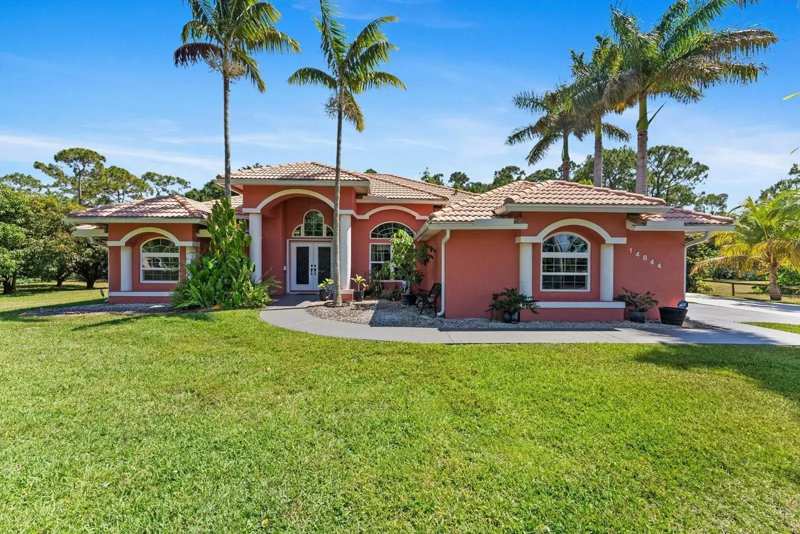3 bedroom 2 bath Residential for sale at 14844 Tangerine Boulevard, FL 33470