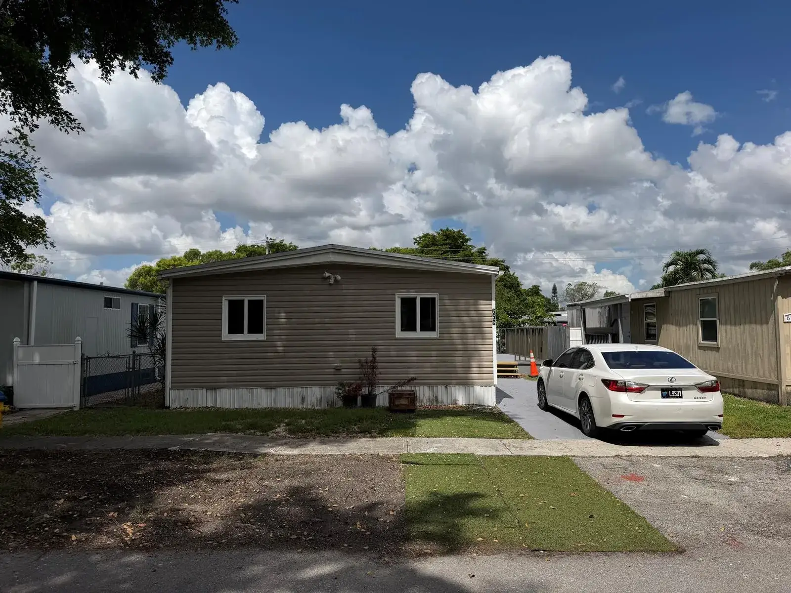 4 bedroom 3 bath Residential for sale at 650 NW 214TH Avenue, Pembroke Pines FL 33029