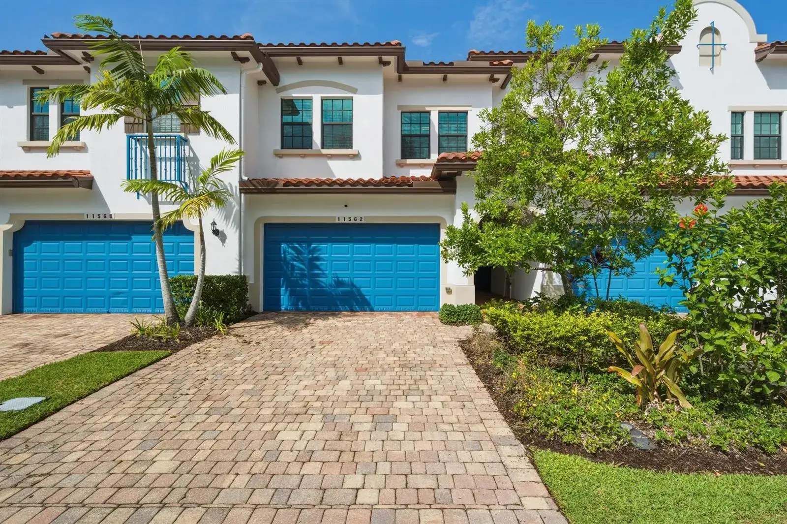 3 bedroom 2 bath Residential for sale at 11562 SW 13th Lane, Pembroke Pines FL 33025