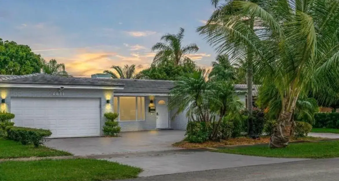 3 bedroom 2 bath Residential Lease for rent at 4811 HAYES Street, Hollywood FL 33021